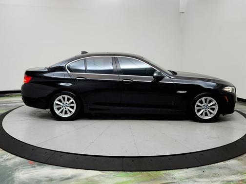 2016 BMW 528 528i