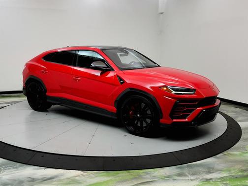 Red 2019 Lamborghini Urus Base