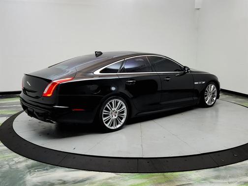 2016 Jaguar XJ XJ R-Sport