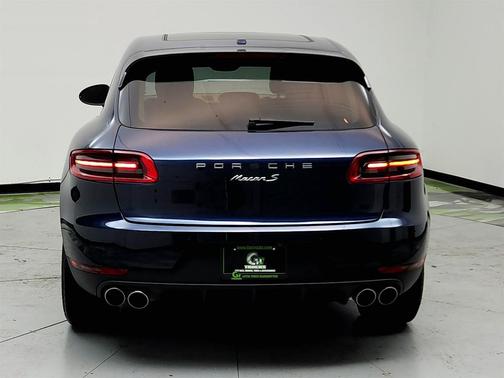 2016 Porsche Macan S