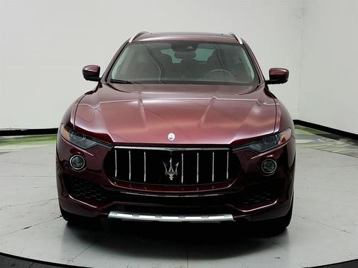 Burgundy 2017 Maserati Levante S