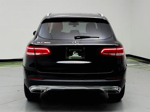 2019 Mercedes-Benz GLC 300 Base