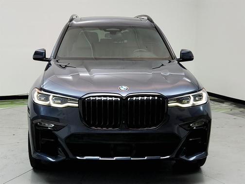 2020 BMW X7 M50i