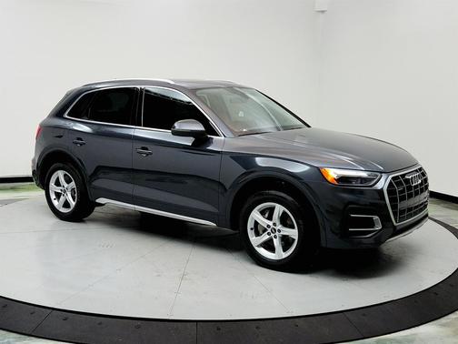 2022 Audi Q5 40 Premium