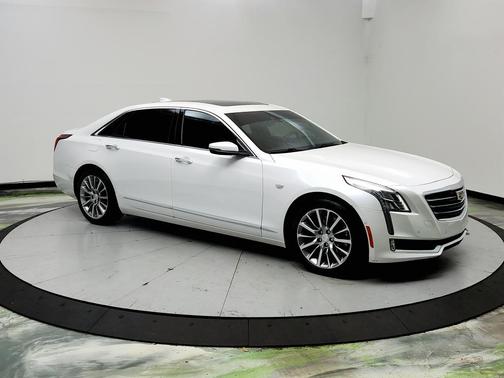 White 2017 Cadillac CT6 3.6L Luxury