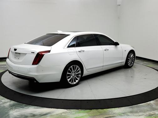 White 2017 Cadillac CT6 3.6L Luxury