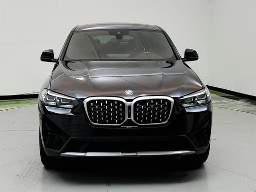 2022 BMW X4 xDrive30i