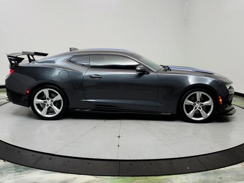 Gray 2017 Chevrolet Camaro 2SS