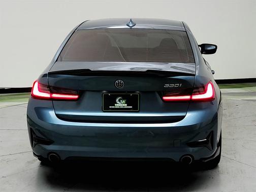2020 BMW 330 330i