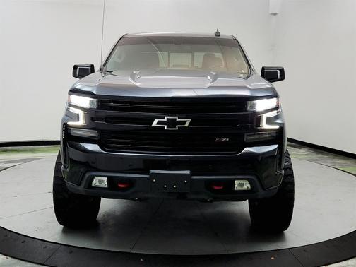Gray 2021 Chevrolet Silverado 1500 LT Trail Boss