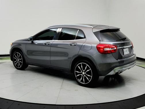 2017 Mercedes-Benz GLA 250 Base