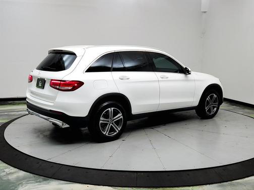 White 2018 Mercedes-Benz GLC 300 Base