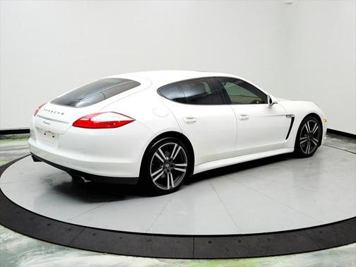 2012 Porsche Panamera 4