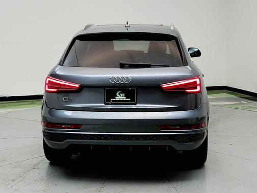 2016 Audi Q3 Prestige