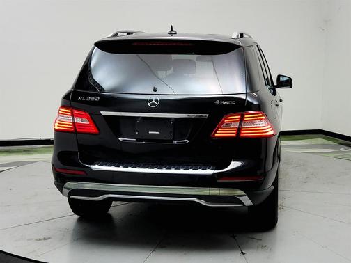 Black 2015 Mercedes-Benz M-Class ML350