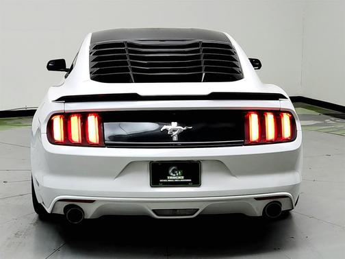 2017 Ford Mustang V6