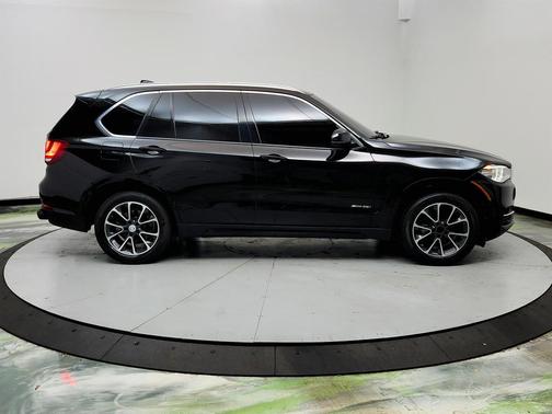 Black 2018 BMW X5 sDrive35i