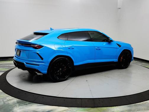 Blue 2019 Lamborghini Urus Base