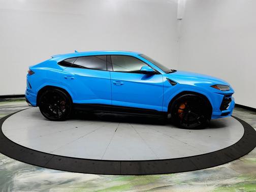 Blue 2019 Lamborghini Urus Base