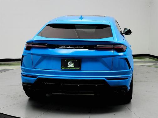 Blue 2019 Lamborghini Urus Base