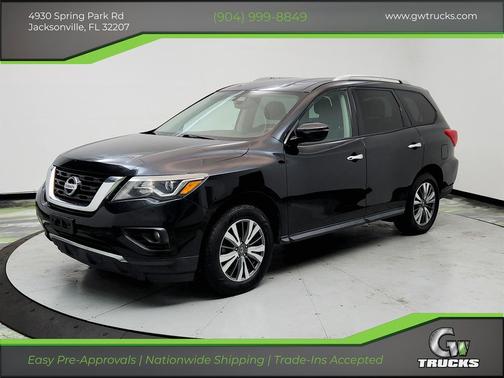 2017 Nissan Pathfinder SV