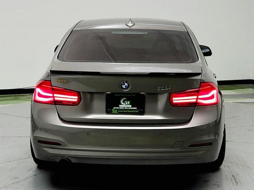 2018 BMW 320 i