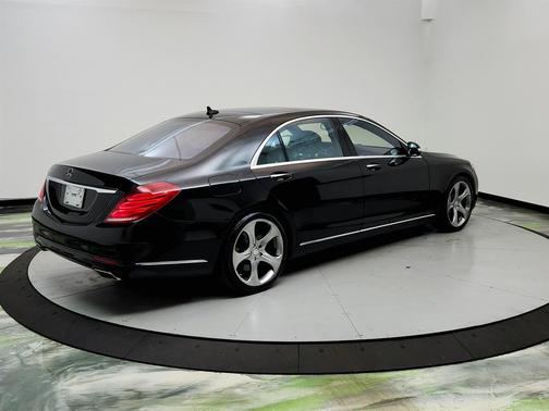 2015 Mercedes-Benz S-Class S550
