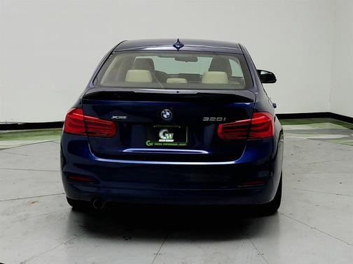 Blue 2018 BMW 320 i
