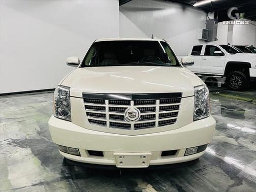 2011 Cadillac Escalade Luxury
