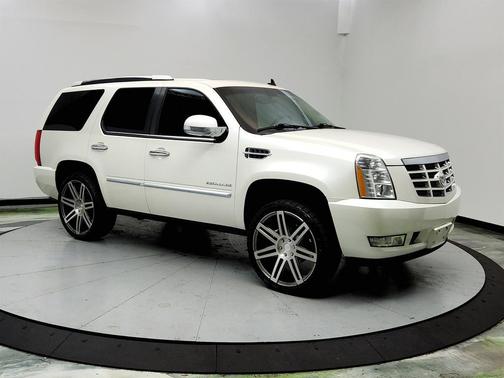 2011 Cadillac Escalade Luxury