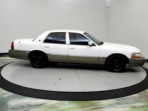 White 2005 Mercury Grand Marquis GS