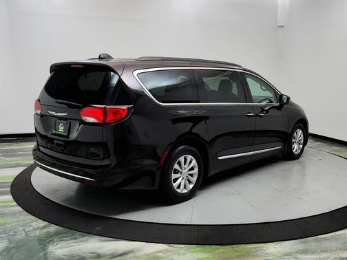 Black 2017 Chrysler Pacifica Touring-L