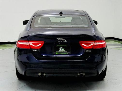 2018 Jaguar XE 25t R-Sport