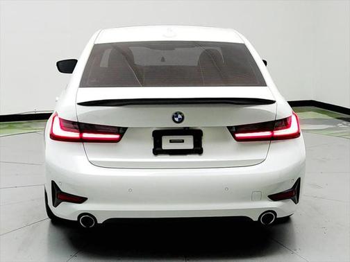 2019 BMW 330 330i
