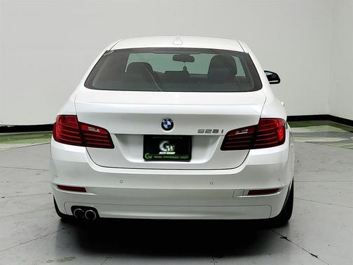 White 2016 BMW 528 528i