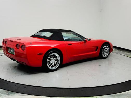Red 2000 Chevrolet Corvette Base