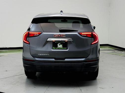Gray 2018 GMC Terrain SLE