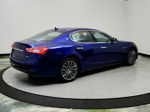 2018 Maserati Ghibli Base
