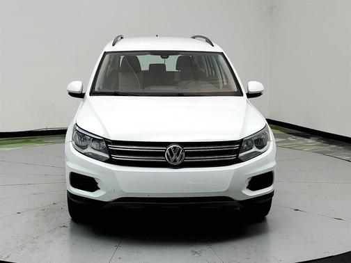 White 2017 Volkswagen Tiguan 2.0T S