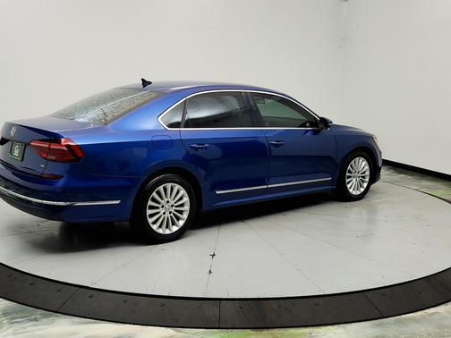 Blue 2017 Volkswagen Passat 1.8T SE