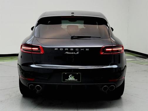 2016 Porsche Macan S