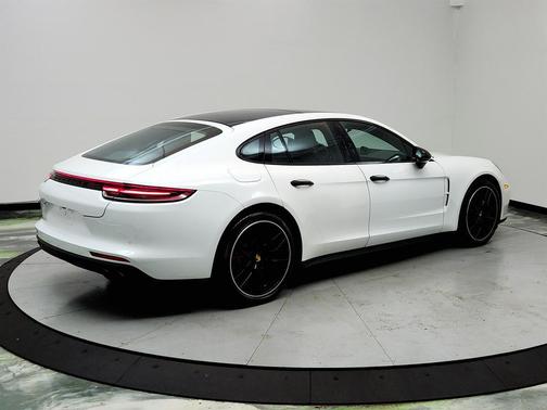 White 2018 Porsche Panamera Turbo