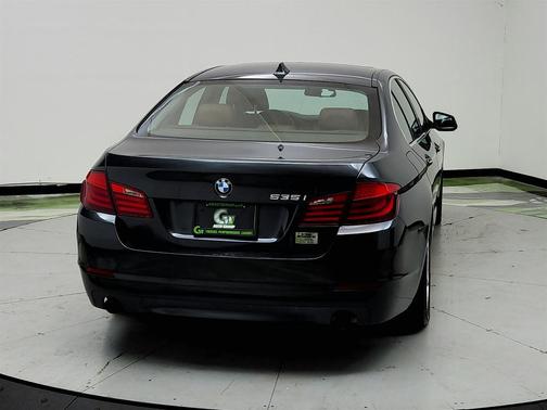 Gray 2011 BMW 535 535xi