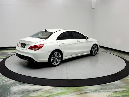 2016 Mercedes-Benz CLA-Class Base