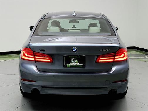 2019 BMW 530 i