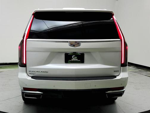 2022 Cadillac Escalade ESV Luxury