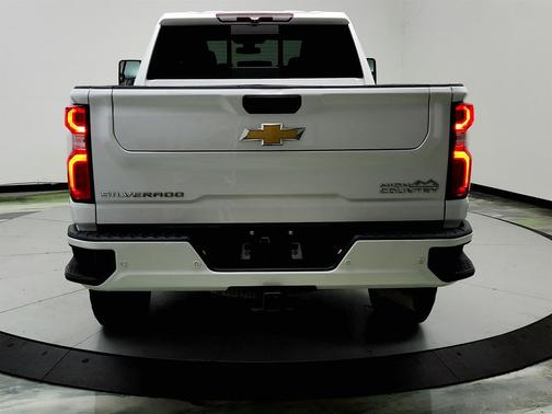 2022 Chevrolet Silverado 2500 High Country