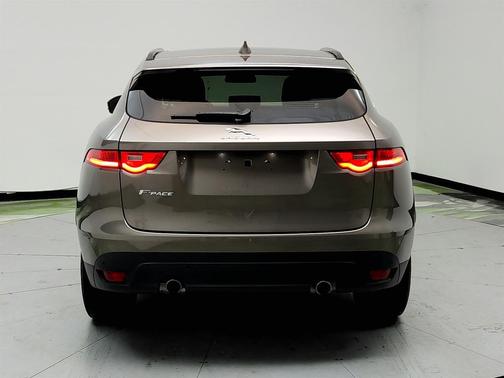 2017 Jaguar F-PACE 35t Prestige