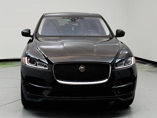 2020 Jaguar F-PACE 25t Prestige