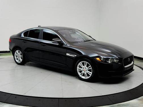 2019 Jaguar XE 25t Premium